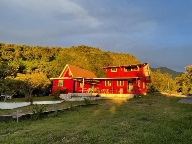 Cabanas Mountain View Volcán 外观 照片